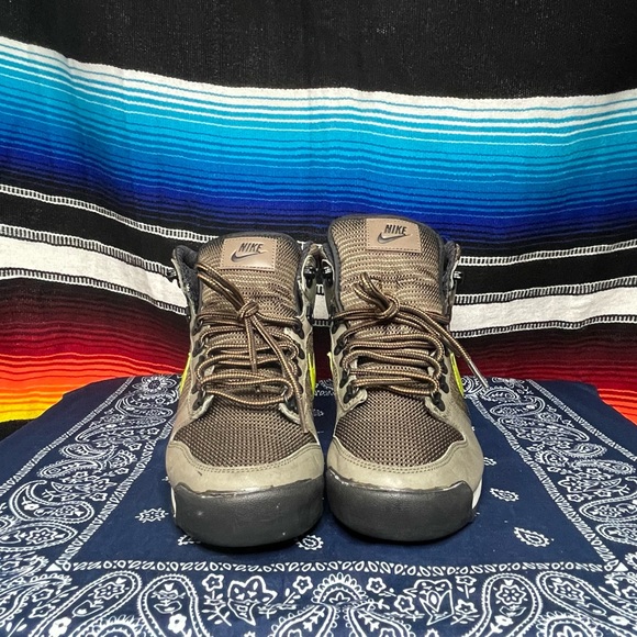 Nike ACG Shoes | Nike ACG Lava Dunk High Premium Boots | Color: Brown/Green | Size: 8 | Villax_Market's Closet